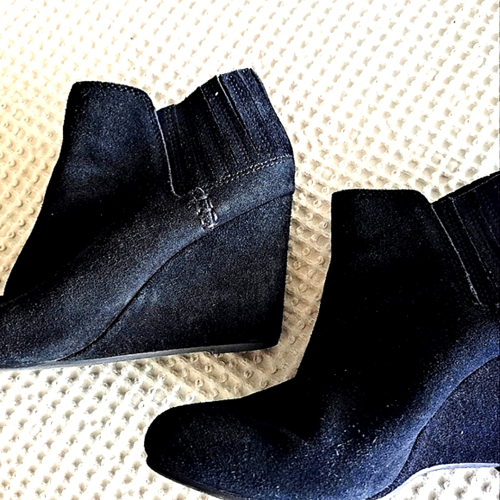 Dolce Vita Wedge Suede Booties